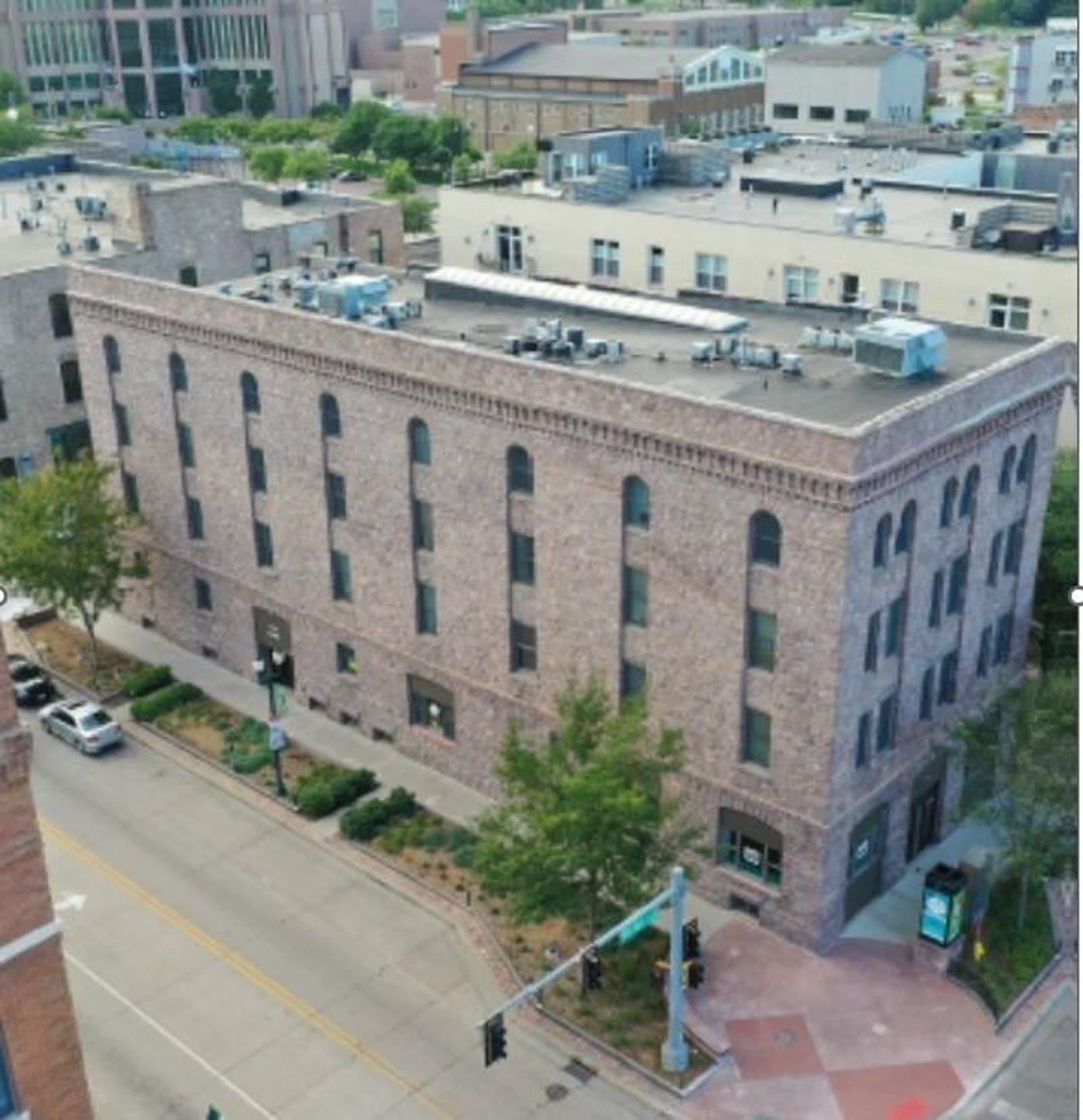401 N Phillips Ave — photo 2 of 2, Sioux Falls, SD commercial real estate for lease