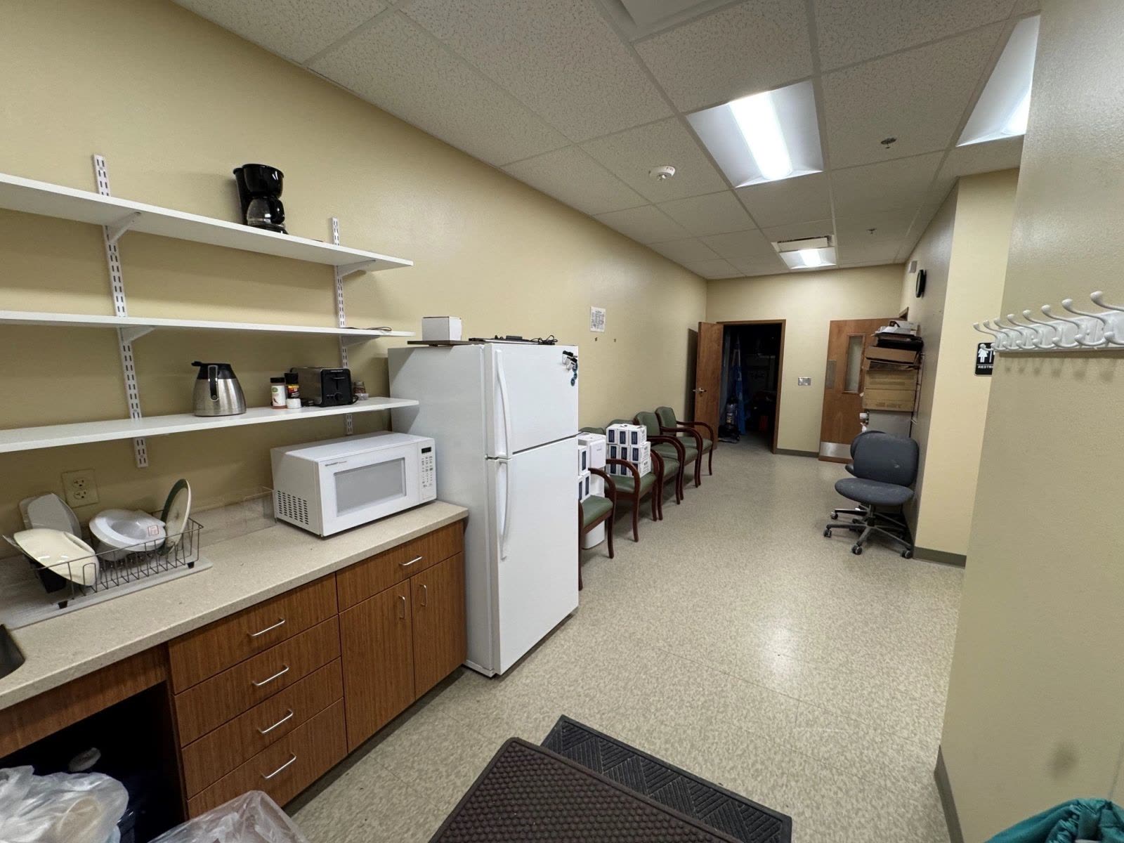 4208 W Empire Place — photo 3 of 9, Sioux Falls, SD commercial real estate for lease