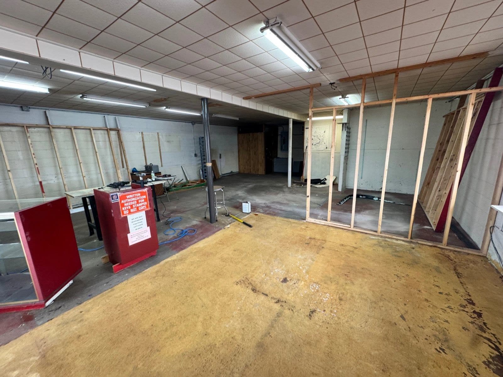 900 W 41st Street — photo 2 of 8, Sioux Falls, SD commercial real estate for lease