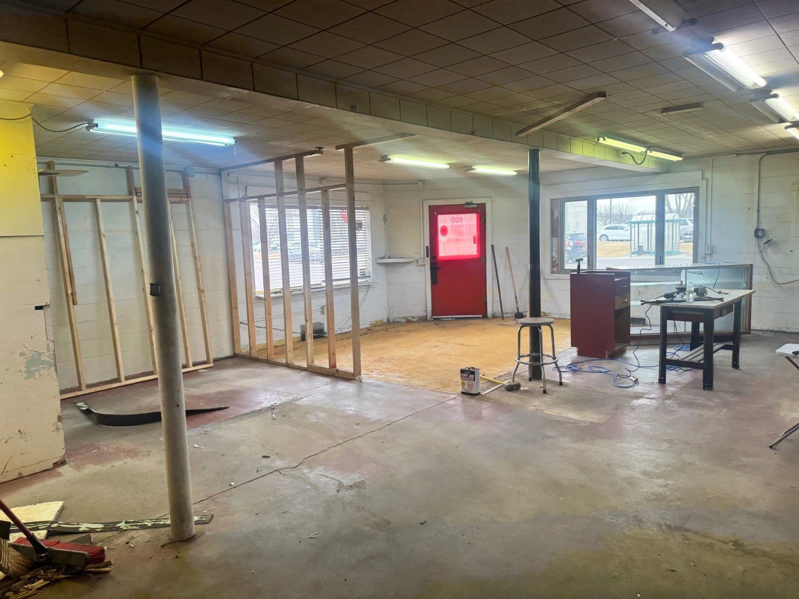900 W 41st Street — photo 3 of 8, Sioux Falls, SD commercial real estate for lease